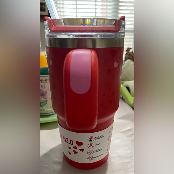 Valentines Day Stanley 20oz Quencher Tumbler. NWT. Red&Pink Hearts Outside. - Picture 2 of 14